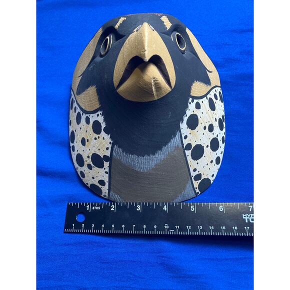 Carved Hand Painted Wood Bird of Pray Mask Signed 6x6x5 - Picture 5 of 10